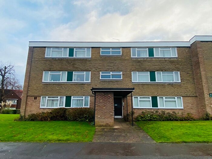 2 Bedroom Flat To Rent In Bracebridge Court, Metchley Lane, Harborne, Birmingham, B17