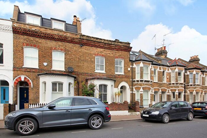 3 Bedroom Terraced House For Sale In Shuttleworth Road, Battersea, SW11