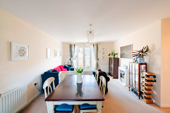 2 Bedroom Flat For Sale In Dorian Road, Horfield, Bristol, BS7
