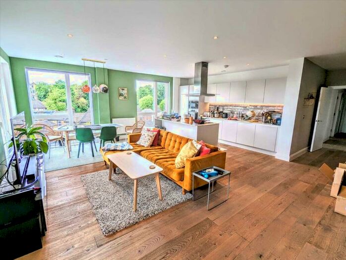 3 Bedroom Apartment To Rent In Centralis House, - Loampit Vale, Lewisham, London, SE13