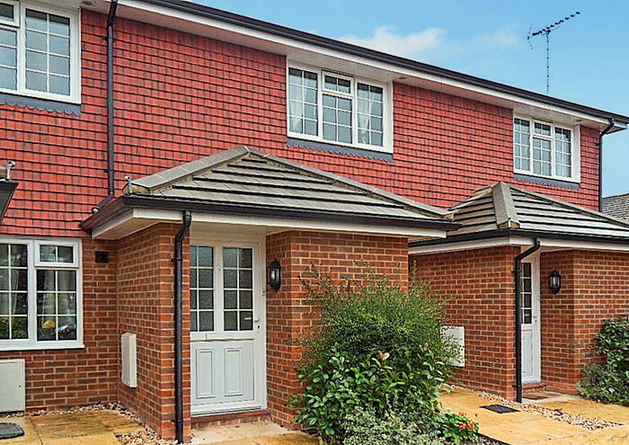 1 Bedroom Maisonette To Rent In Bartletts Court, Ash Vale, GU12