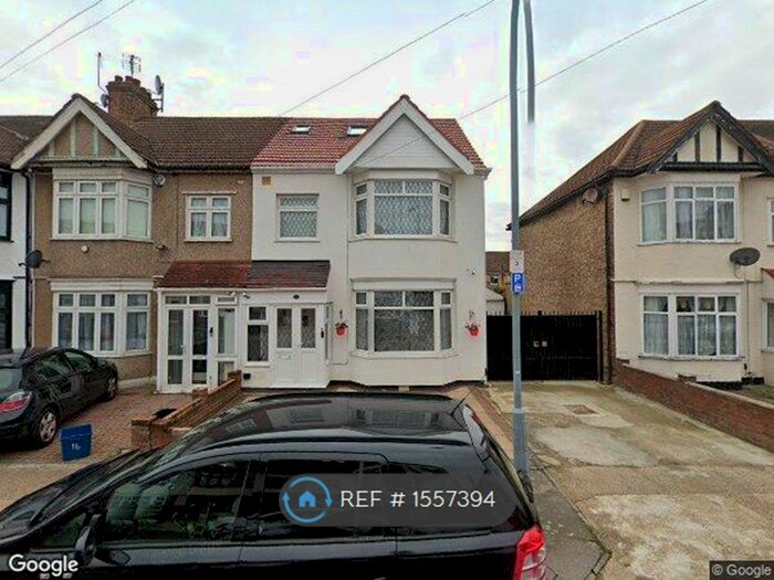 5 Bedroom Semi-Detached House To Rent In Mansted Gardens, Romford, RM6