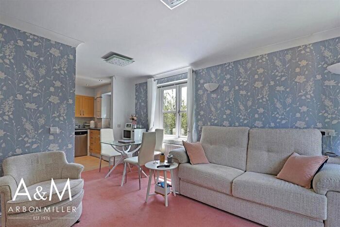 1 Bedroom Retirement Property For Sale In Village Way, Barkingside, Ilford, IG6