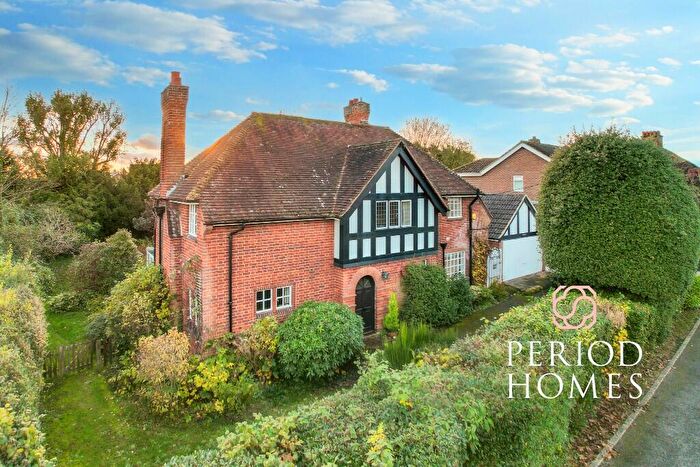4 Bedroom Detached House For Sale In Post Office Road, Ingatestone, CM4