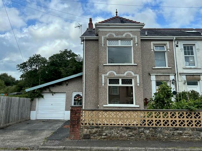 3 Bedroom Semi-Detached House For Sale In Nantyglyn Road, Glanamman, Ammanford, Carmarthenshire., SA18