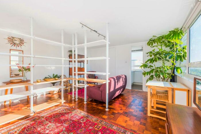 Studio To Rent In Hornsey Lane, Highgate, London, N6