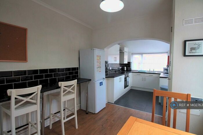 3 Bedroom Terraced House To Rent In Newland Avenue, Hull, HU5