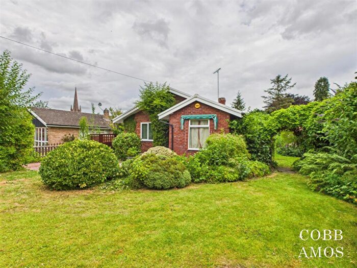 3 Bedroom Detached Bungalow For Sale In Back Lane, Weobley, HR4