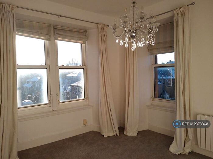 1 Bedroom Flat To Rent In James Street, Perth, PH2