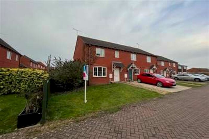 3 Bedroom Terraced House To Rent In Holyoke Grove, Leamington Spa, CV31