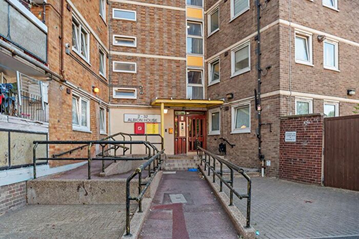 1 Bedroom Flat For Sale In Church Street, London, E16