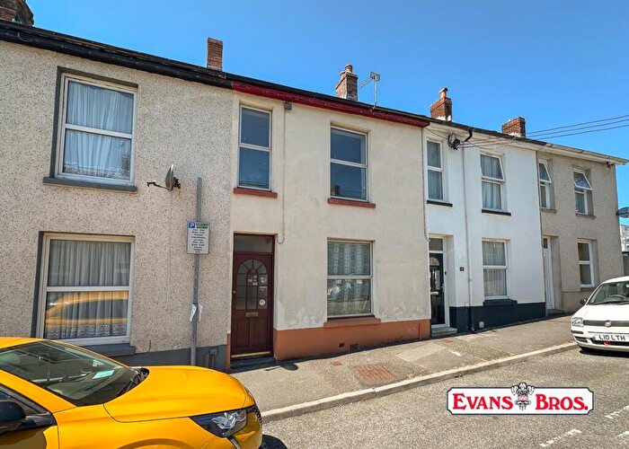 3 Bedroom Terraced House For Sale In St. Davids Street, Carmarthen, SA31