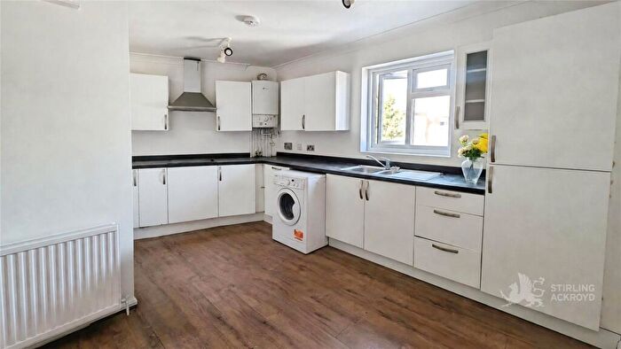 3 Bedroom Apartment To Rent In Old Town, Croydon, CR0