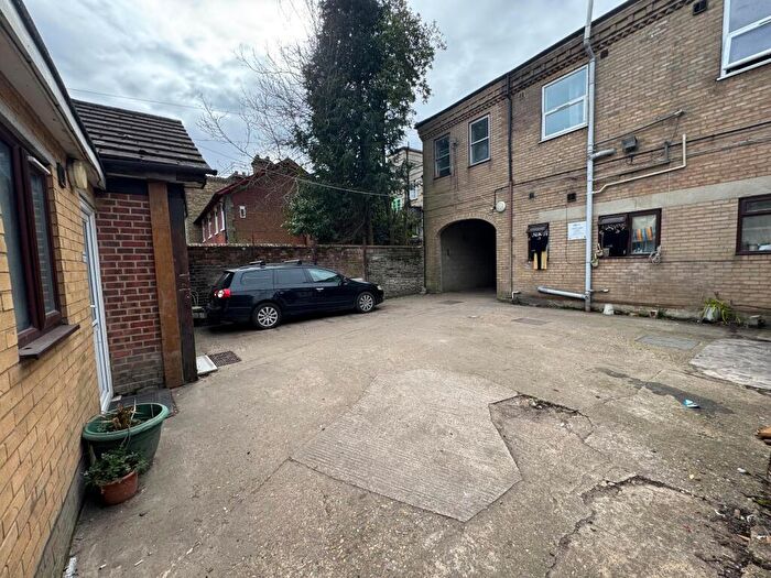 1 Bedroom Flat To Rent In Portswood Park, Southampton, SO17