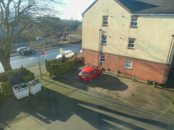 2 Bedroom Flat To Rent In Manorhouse Close, Walsall, WS1