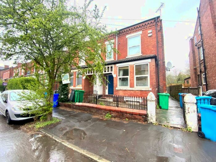1 Bedroom Flat To Rent In Clarendon Road, Manchester, M16