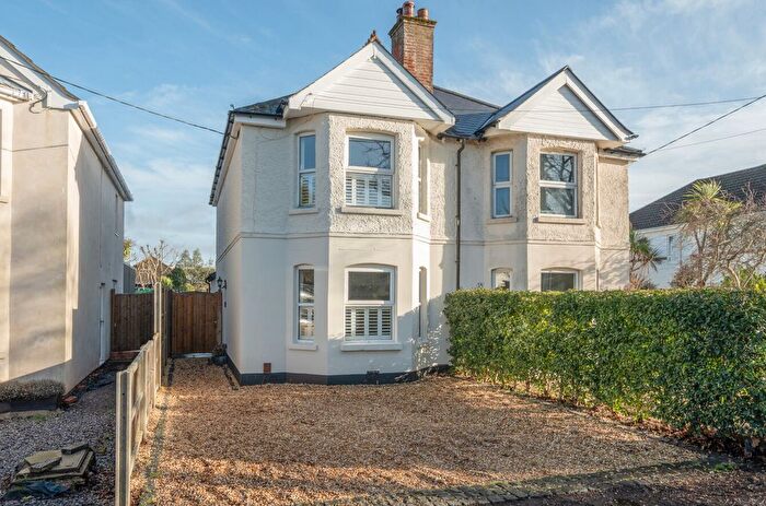 3 Bedroom Semi Detached House For Sale In Barton Lane, Barton On Sea, New Milton, BH25