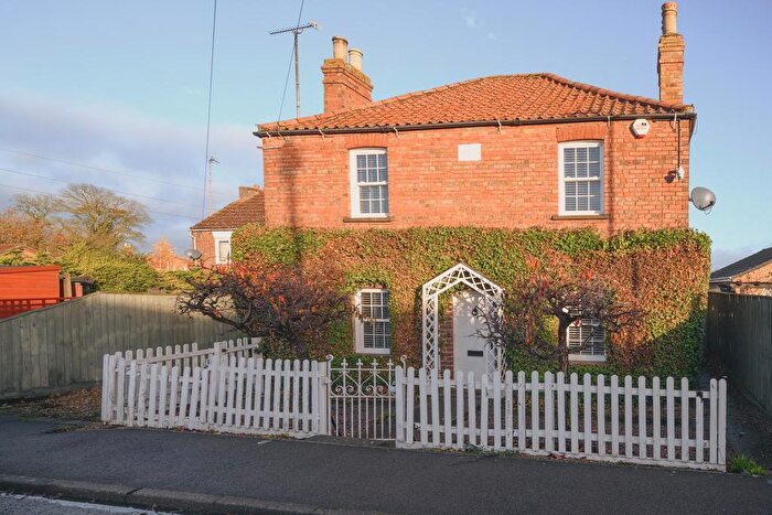 3 Bedroom Detached House For Sale In Woad Lane, Long Sutton, Spalding, Lincolnshire, PE12