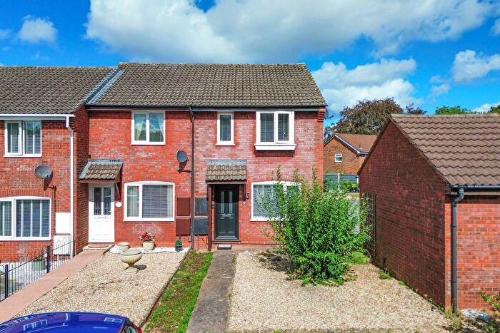3 Bedroom End Terrace House For Sale In Celandine Mead, Taunton, TA1