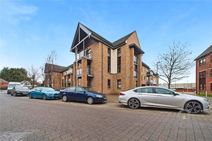 2 Bedroom Flat To Rent In Town Corner, Northampton, NN5