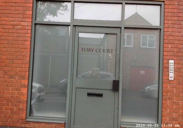 2 Bedroom Flat To Rent In Cornhill Road, Carlton. Nottingham, NG4