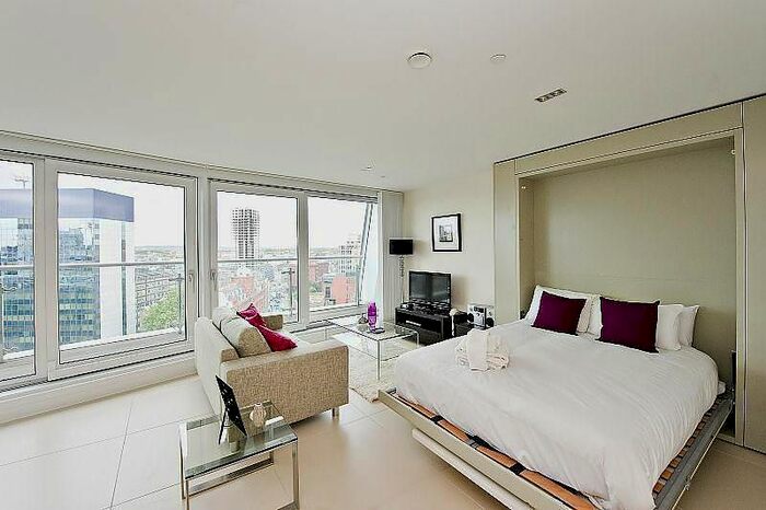 Studio To Rent In Bezier Apartments, City Road, Old Street, London, EC1Y