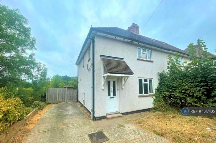 3 Bedroom Semi-Detached House To Rent In Benbrick Road, Guildford, GU2