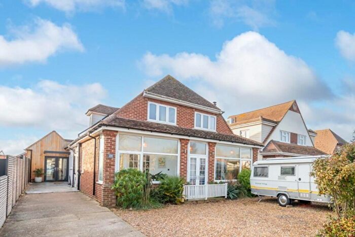 4 Bedroom Detached House For Sale In Harbour View Road, Pagham, Bognor Regis, PO21