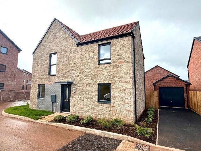 4 Bedroom Detached House To Rent In Doyle Road, Yate, Bristol, BS37