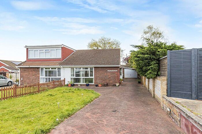 2 Bedroom Semi-Detached Bungalow For Sale In Joydens Wood Road, Bexley, DA5