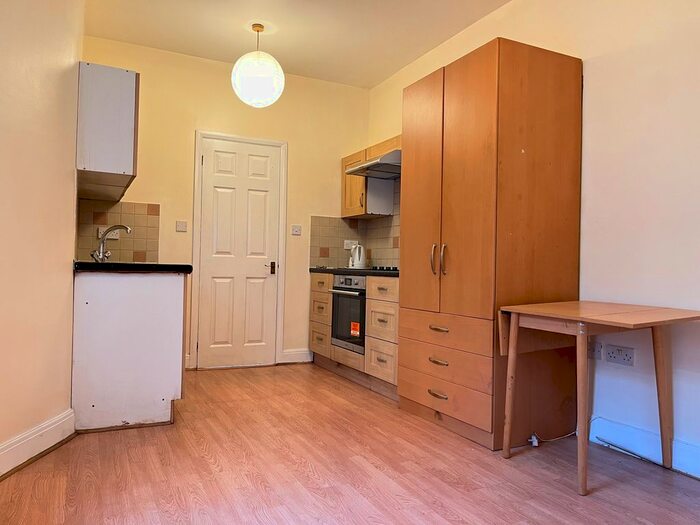 Studio To Rent In Lordship Lane, Wood Green, N22