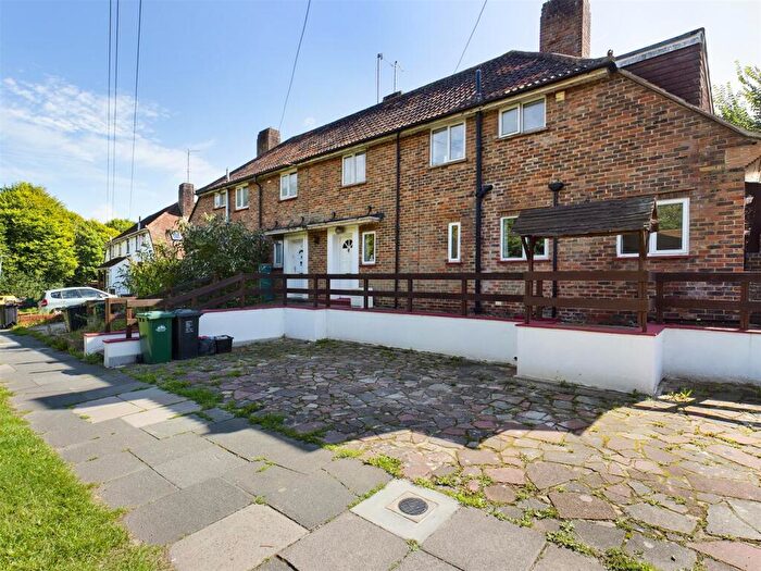 4 Bedroom Semi-Detached House To Rent In Coldean Lane, BN1