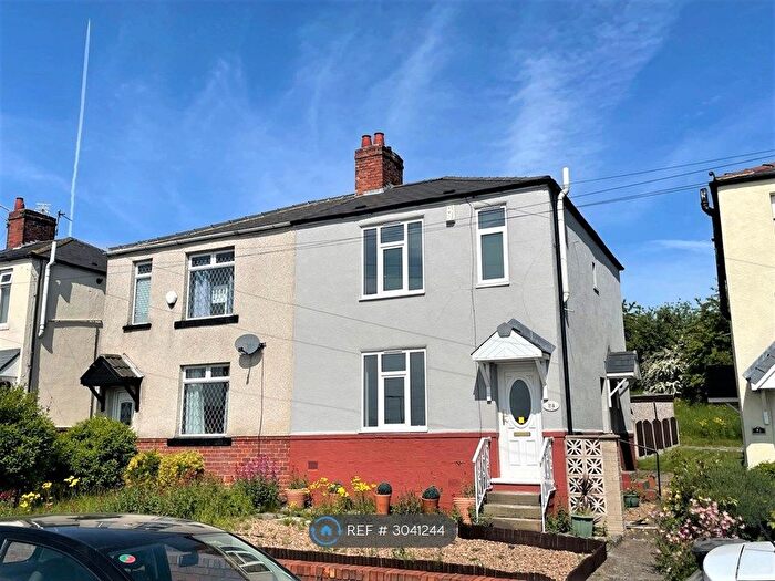 3 Bedroom Semi Detached House To Rent In Castle View, Dodworth, Barnsley, S75