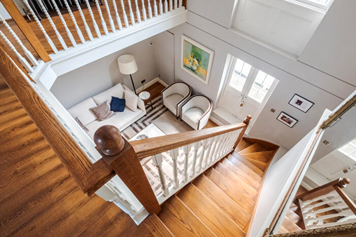 3 Bedroom House For Sale In Gibson Square, London, N1