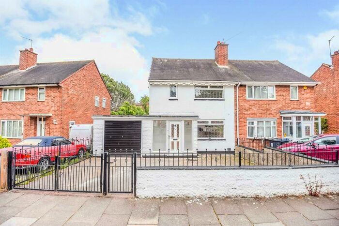 3 Bedroom Semi-Detached House To Rent In Brownfield Road, Birmingham, B34