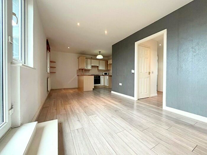2 Bedroom Flat To Rent In Capstan Drive, Rainham, Havering, London, RM13