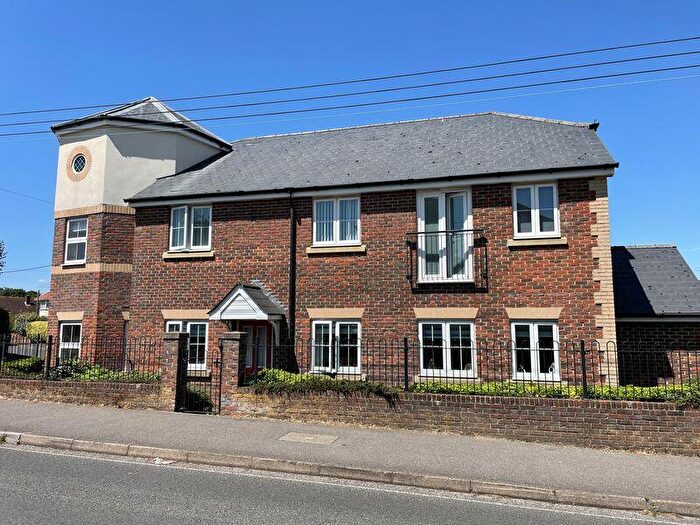2 Bedroom Flat For Sale In Chapel Drove, Hedge End, Southampton, SO30