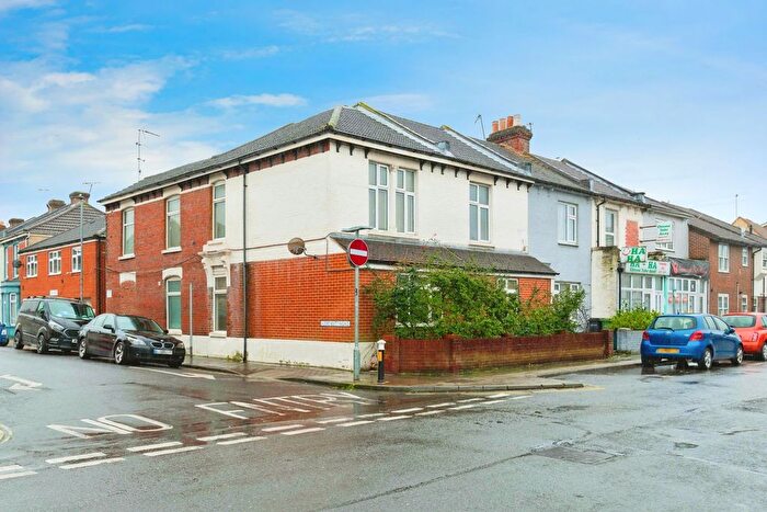 1 Bedroom Flat To Rent In Ernest Road, Portsmouth, PO1