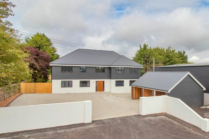 6 Bedroom Detached House For Sale In Headcorn Road, Biddenden, Ashford, Kent, TN27