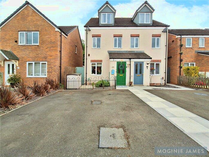 3 Bedroom Semi-Detached House For Sale In Edmundsbury Road, Duffryn, Newport, NP10