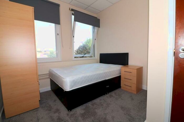 Studio To Rent In Collonade House, Bradford, BD1
