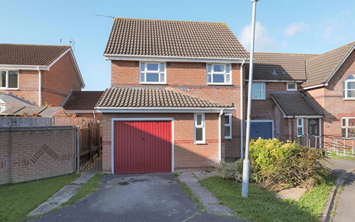 3 Bedroom Detached House For Sale In Harvard Close, Melksham, SN12