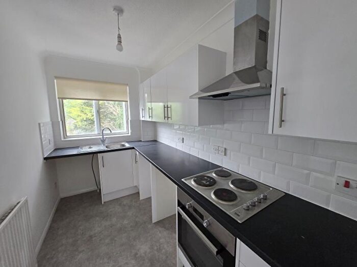 2 Bedroom Flat To Rent In Trevera Court, Enfield, EN3