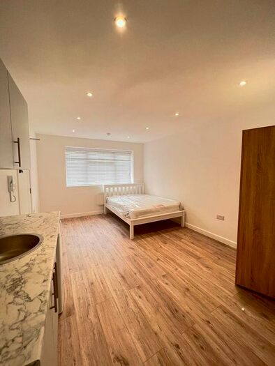 1 Bedroom Flat To Rent In Wagtail Way, Orpington, BR5