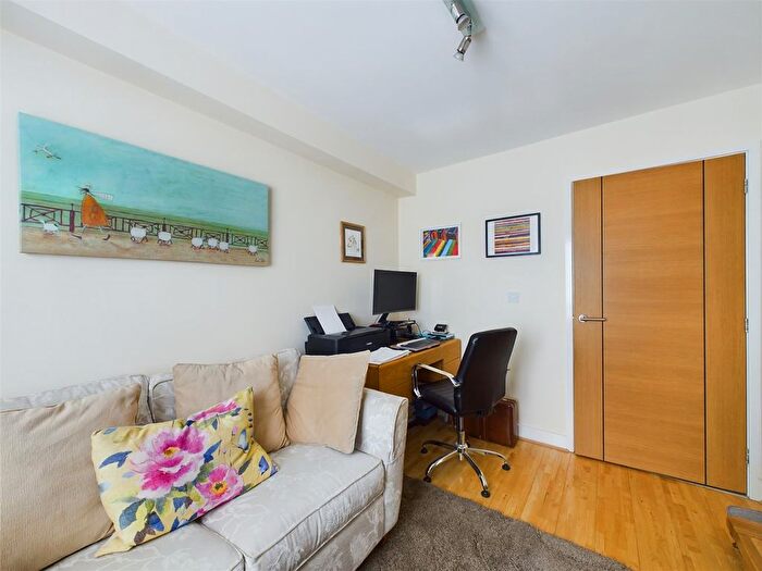 2 Bedroom Flat For Sale In Albion Street, New Brighton, Wallasey, CH45