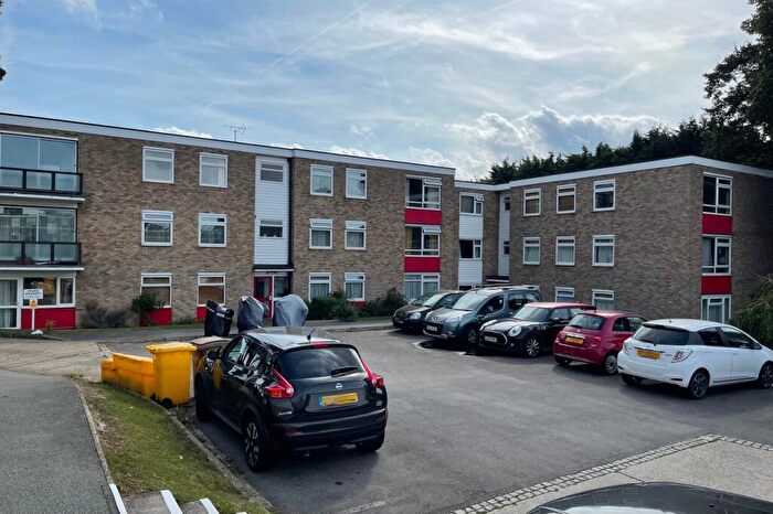 3 Bedroom Apartment For Sale In Patching Hall Lane, Chelmsford, CM1