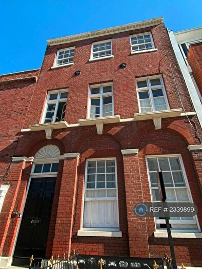 2 Bedroom Flat To Rent In High Street, Portsmouth, PO1