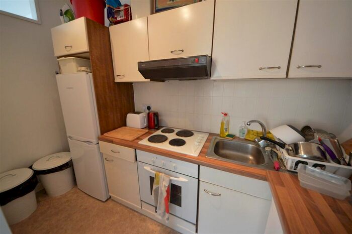2 Bedroom Flat To Rent In Canfield Gardens, South Hampstead, NW6