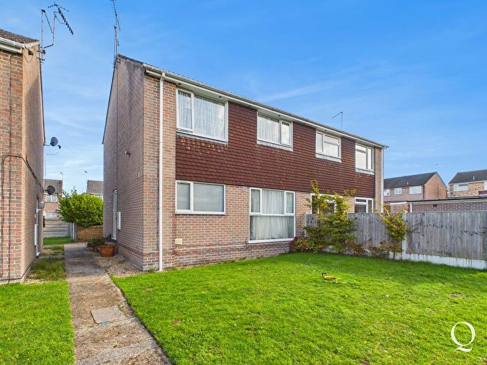 1 Bedroom Flat For Sale In Freshwater Drive, Hamworthy, BH15