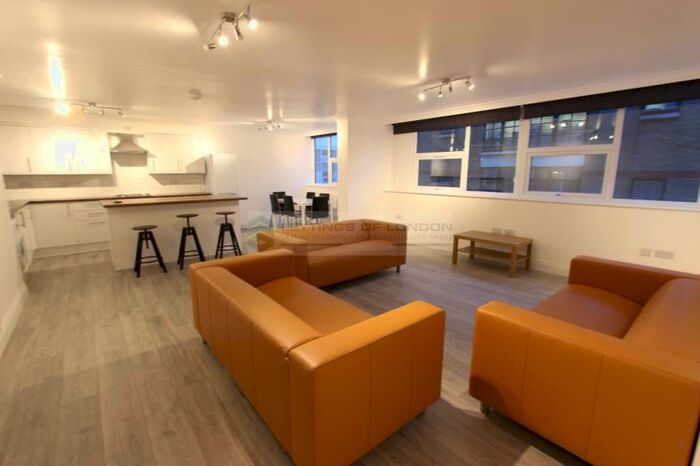 3 Bedroom Apartment To Rent In High Road, London, N12